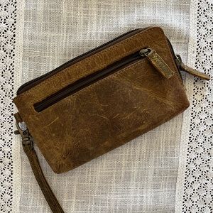 Leather wallet/wristlet
